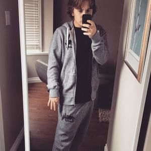 Meet your Posher, Michael